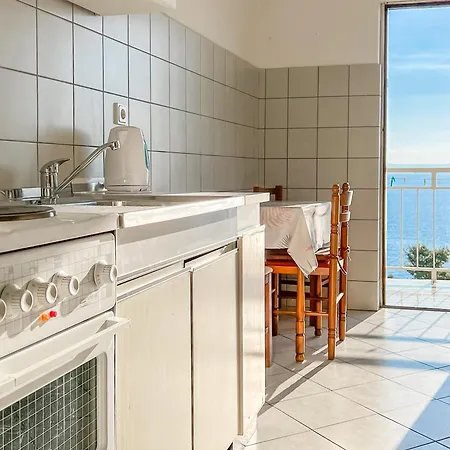 Seaside And Apartment *