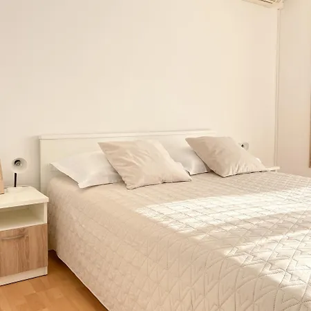 Apartman Seaside And *