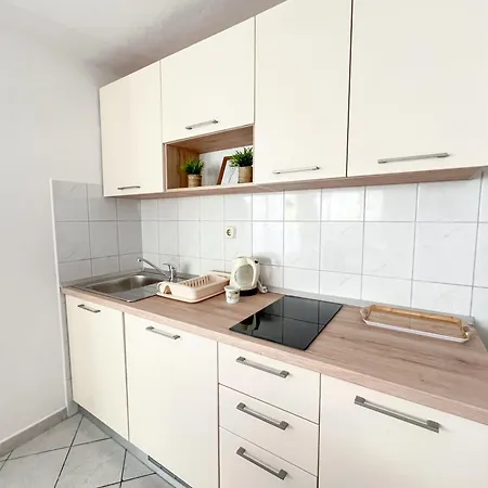 Seaside And Apartman